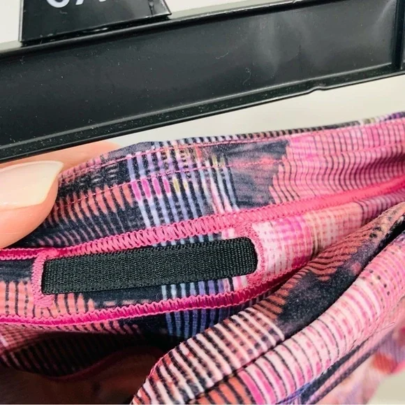 Lululemon On Pace Crop *21" Sun Dazed Multi Pink Size 6 - Picture 9 of 10